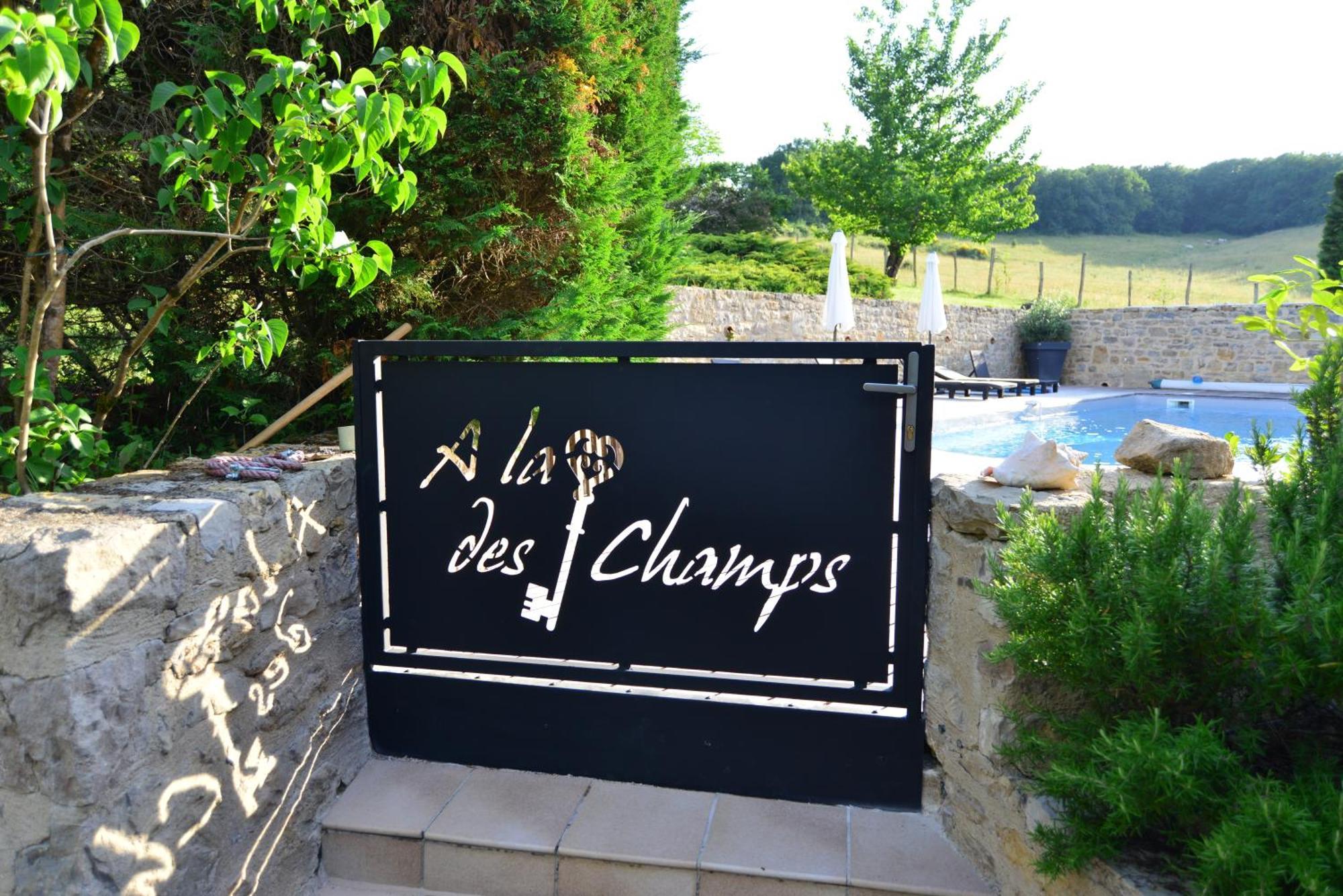 Chambre D'Hotes A La Cle Des Champs Varen ภายนอก รูปภาพ